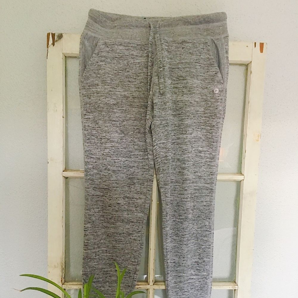 Comfortable style joggers by Reflex